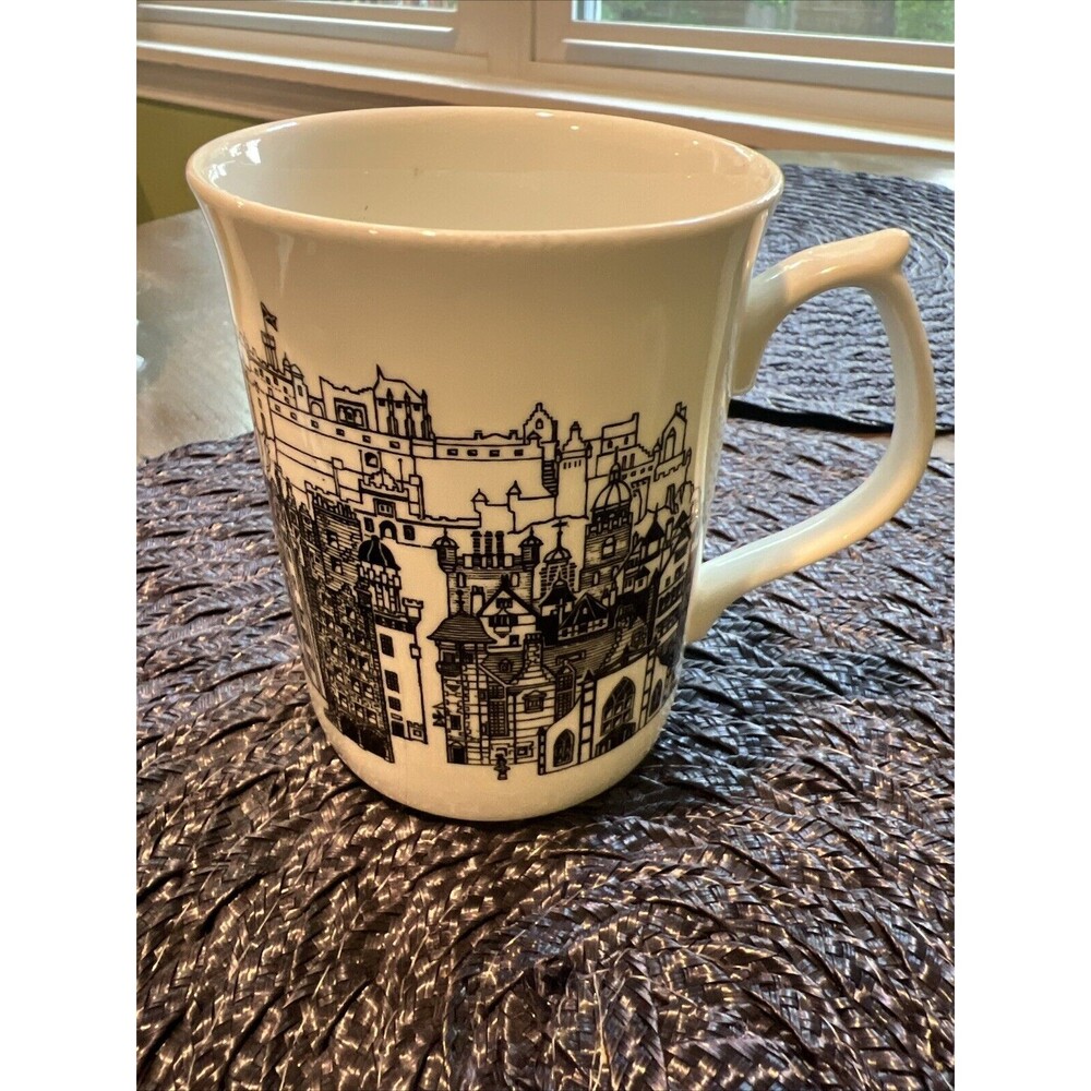 The Old Town Edinburgh Mug Designed in Scotland A M Currie 1993 Vintage